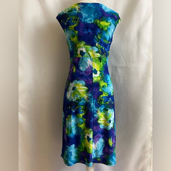 Stretchy, beautiful, multiple colored dress - Picture 7 of 9